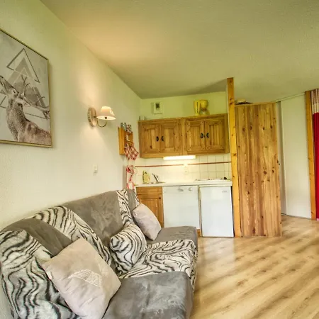 Cocooning 34m², Pieds Des Pistes, Proche Jardin D'enfants, Balcon, Casier A Skis - Fr-1-642-73 *